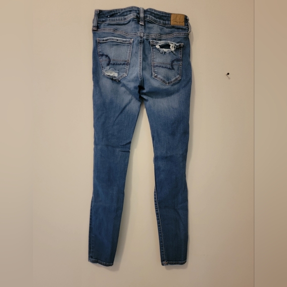 American Eagle Distressed Jeans - Picture 4 of 5
